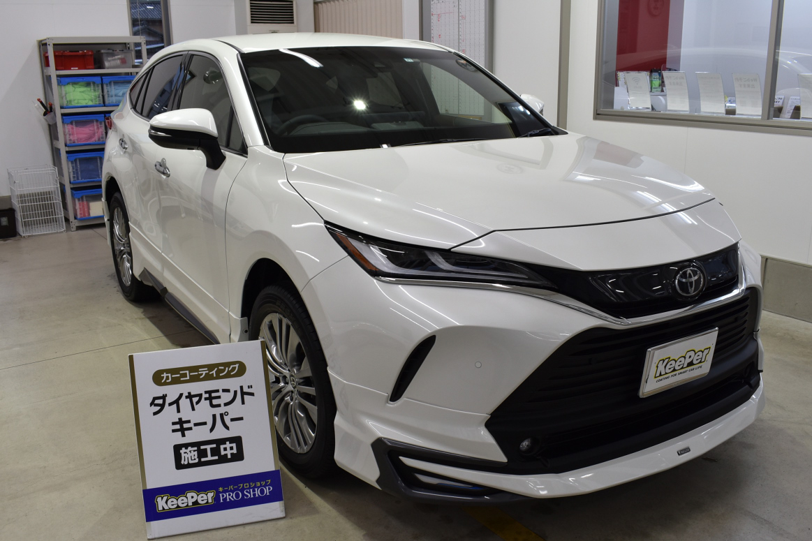 新車にダイヤモンドキーパープレミアムで、新車がすごい艶に