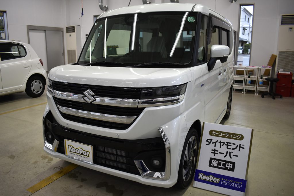 ダイヤモンドキーパー 新品施行セット ダイヤモンドキーパー施工で、新車でも一目で違いがわかるくらい